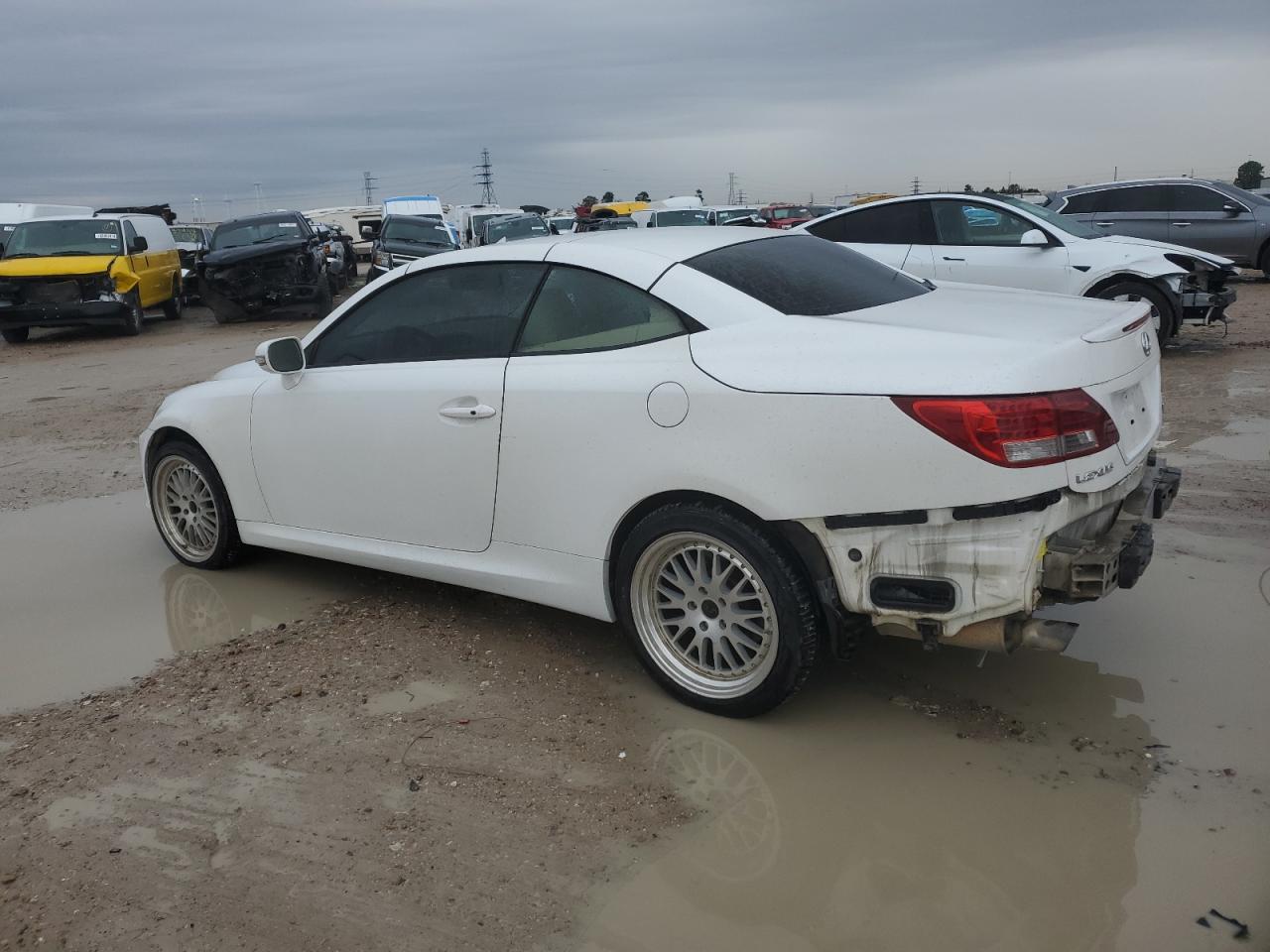 2010 Lexus IS - Image 3