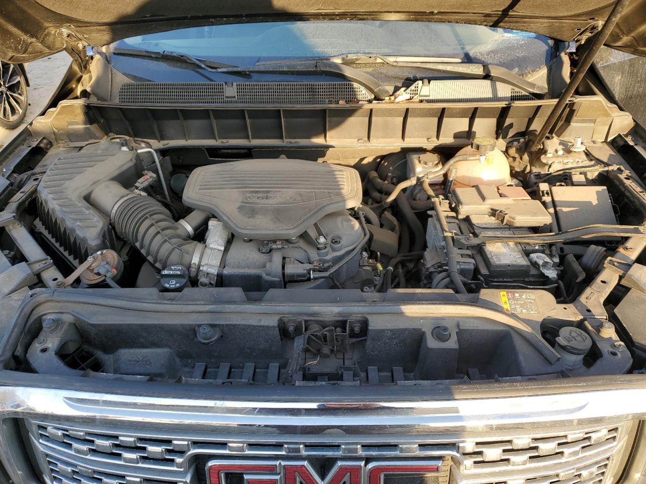 2019 GMC Acadia - Image 12