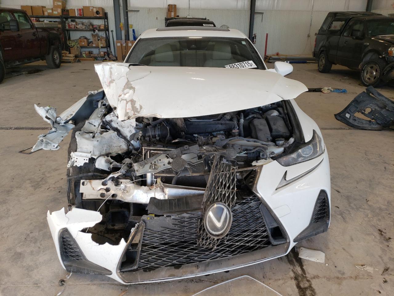 2019 Lexus IS - Image 5