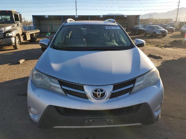 Паркетники TOYOTA RAV4 2015 Сріблястий