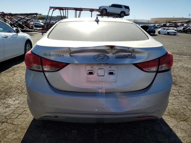 Седани HYUNDAI ELANTRA 2013 Сріблястий