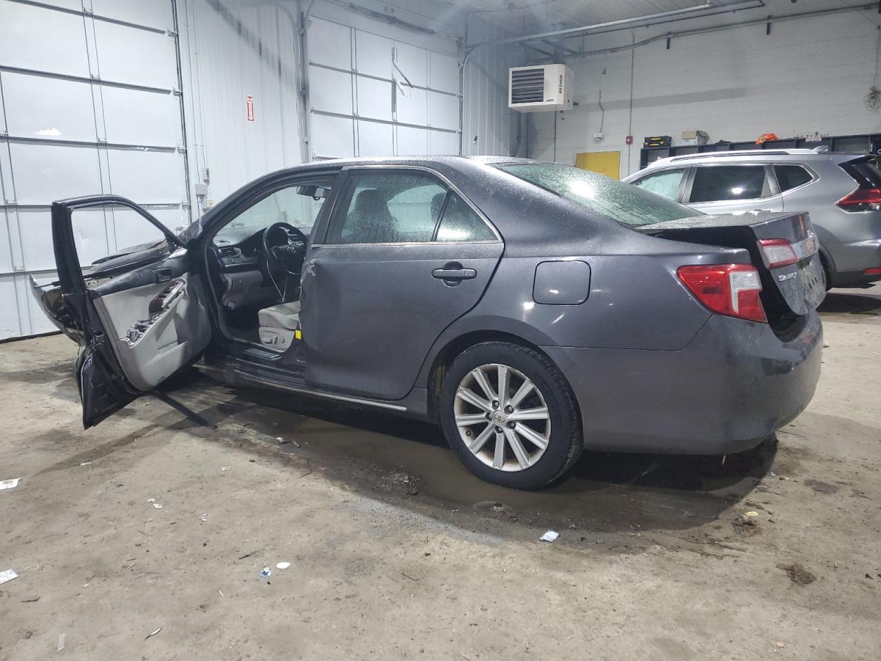 2012 Toyota Camry - Image 2