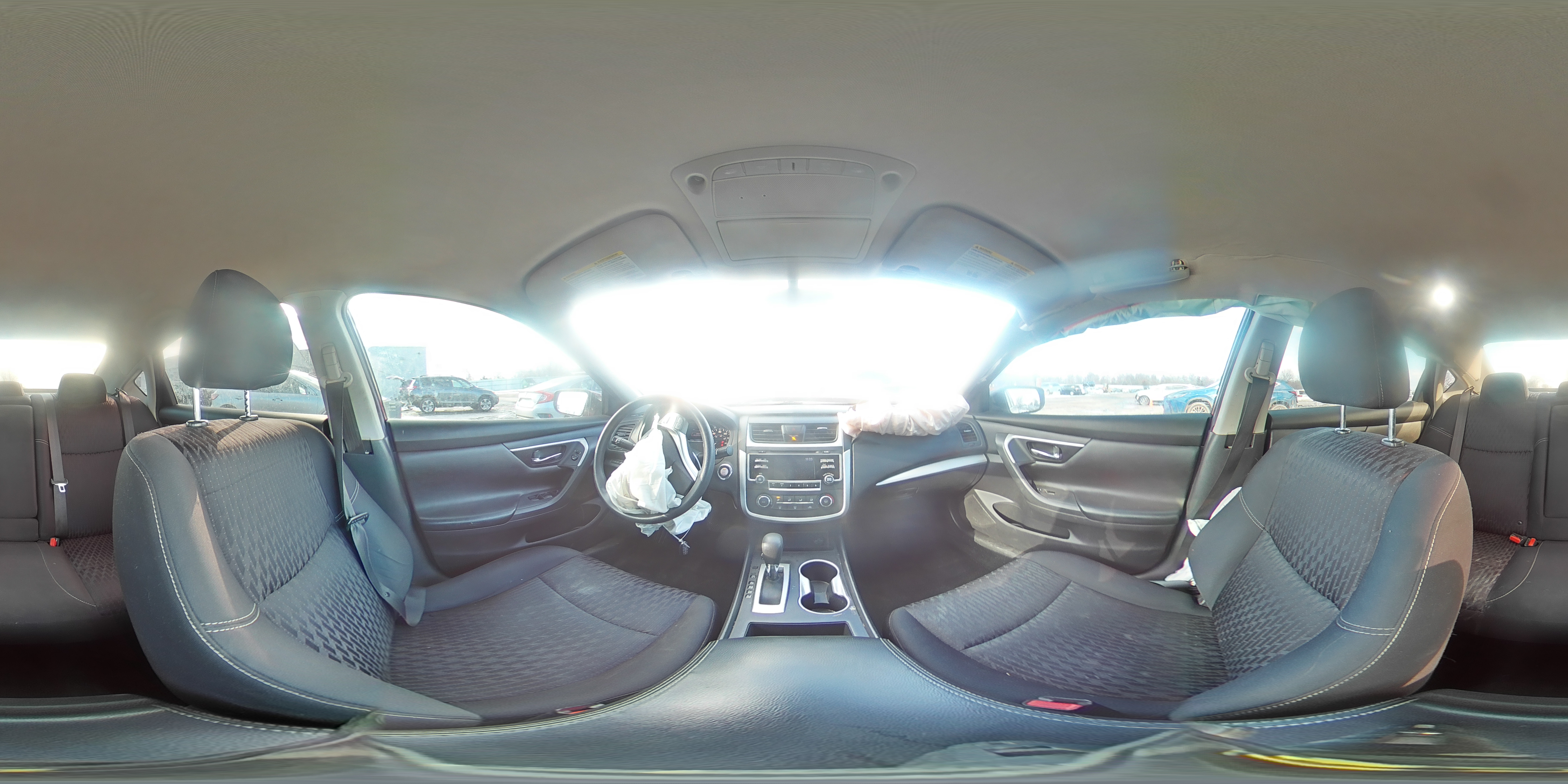 2017 Nissan Altima - Image 14