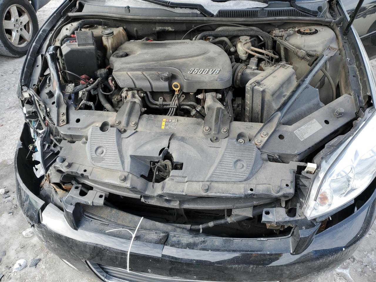 2011 Chevrolet Impala - Image 11