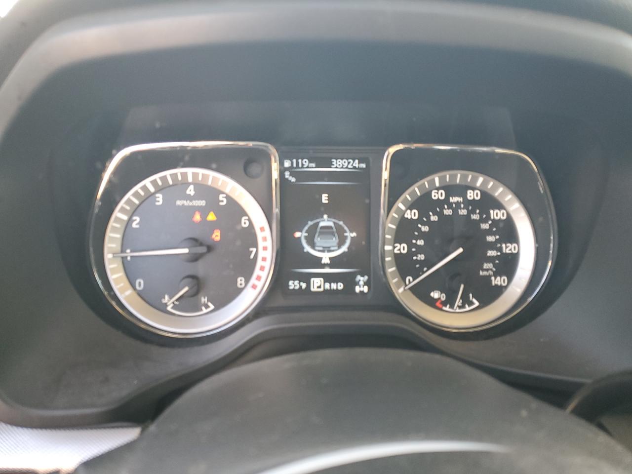 2018 Nissan Titan - Image 9