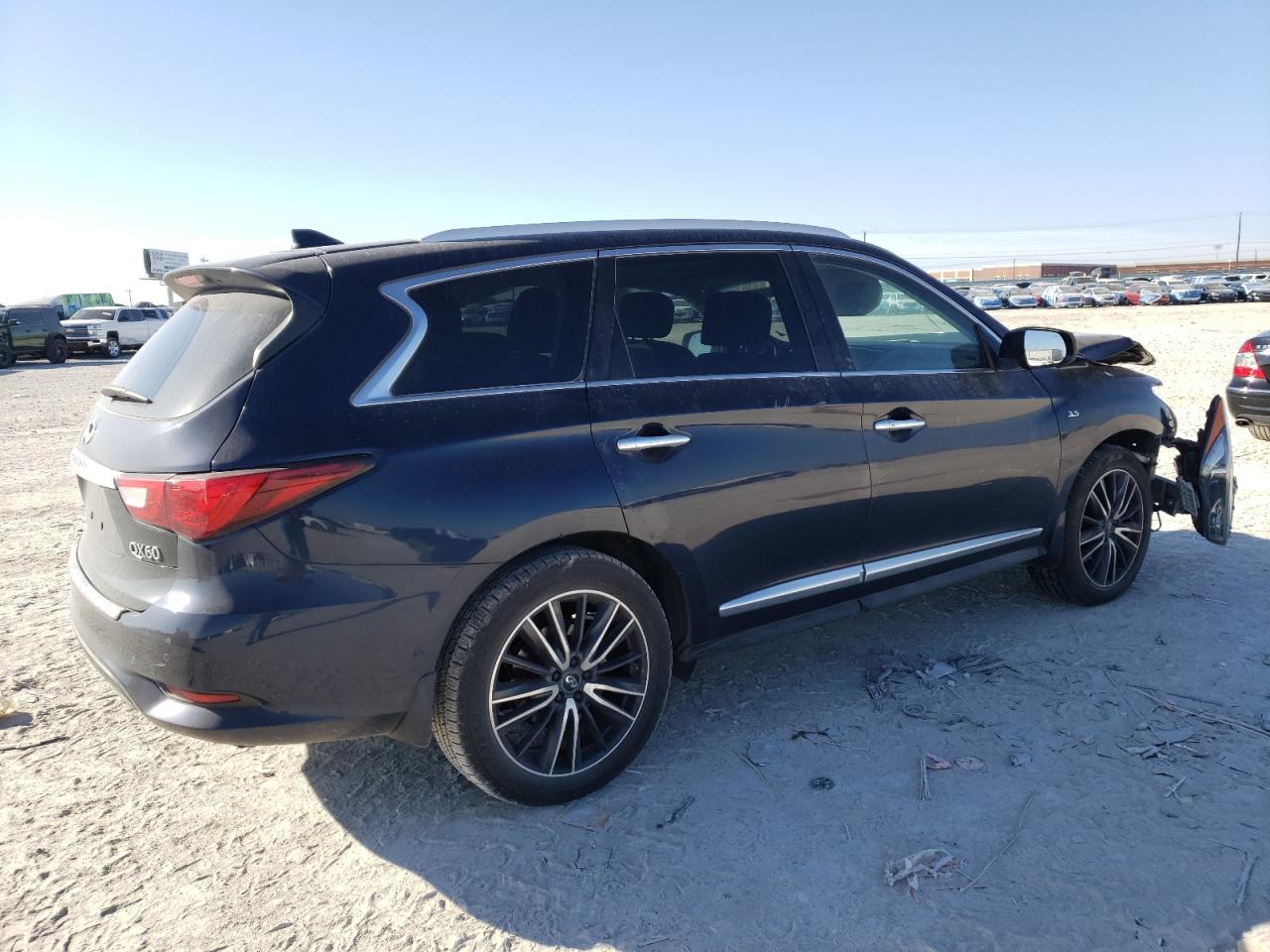 2016 Infiniti QX60 - Image 3