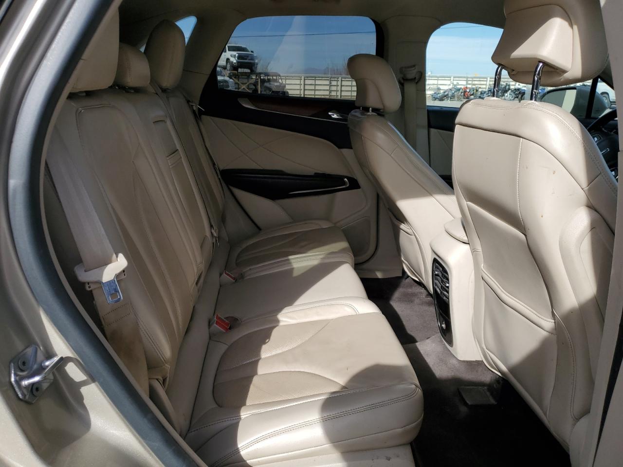 2017 Lincoln MKC - Image 11