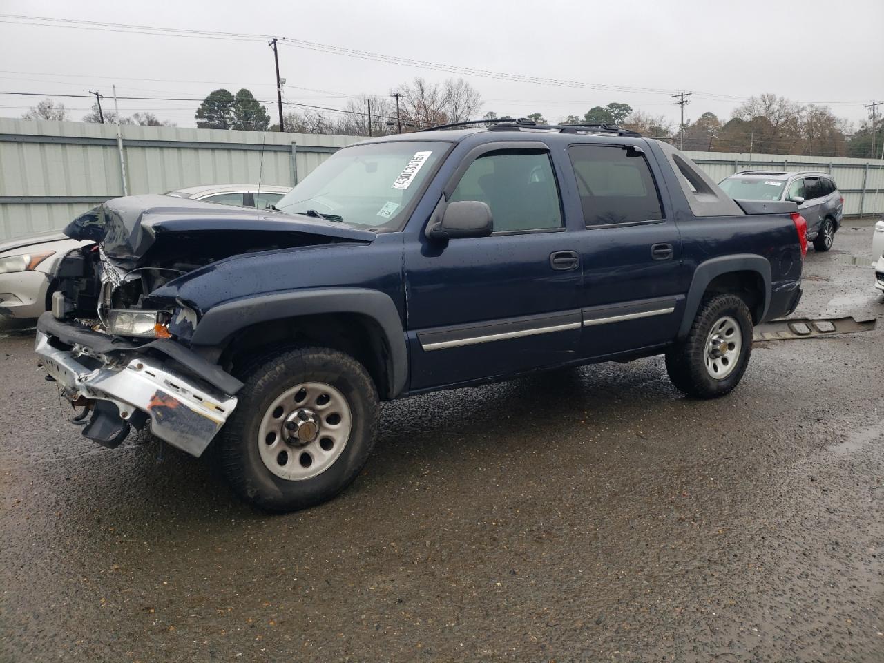 2004 Chevrolet Avalanche - Image 1