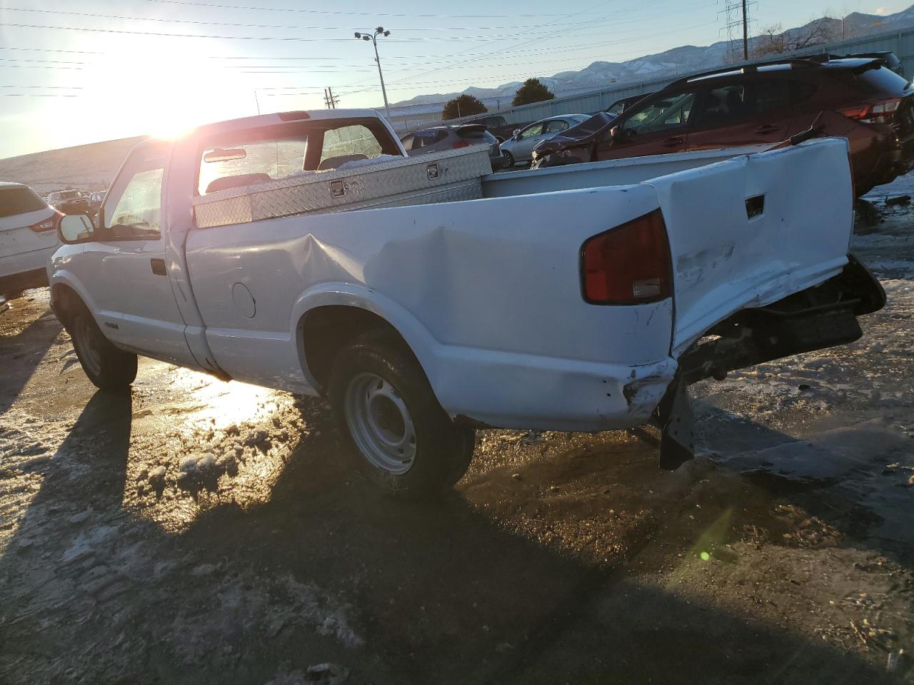 1996 Chevrolet S-10 Pickup - Image 2