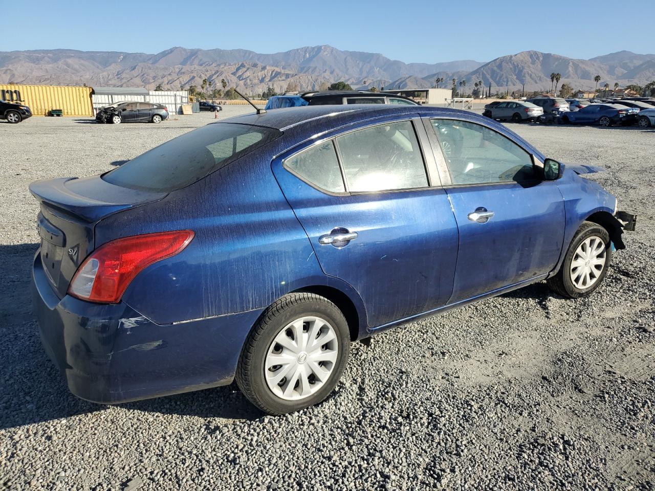 2018 Nissan Versa - Image 3