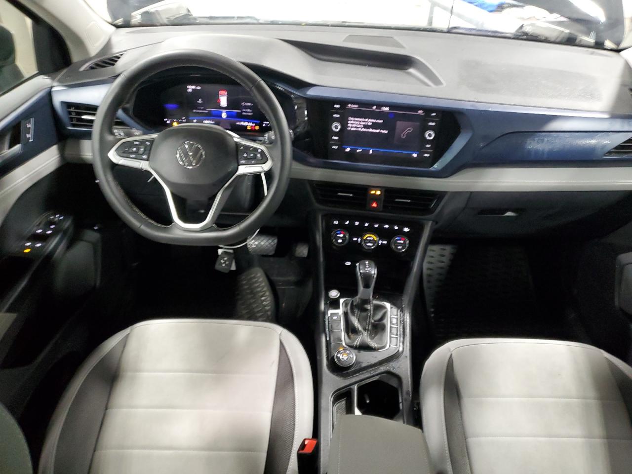 2024 Volkswagen Taos - Image 8