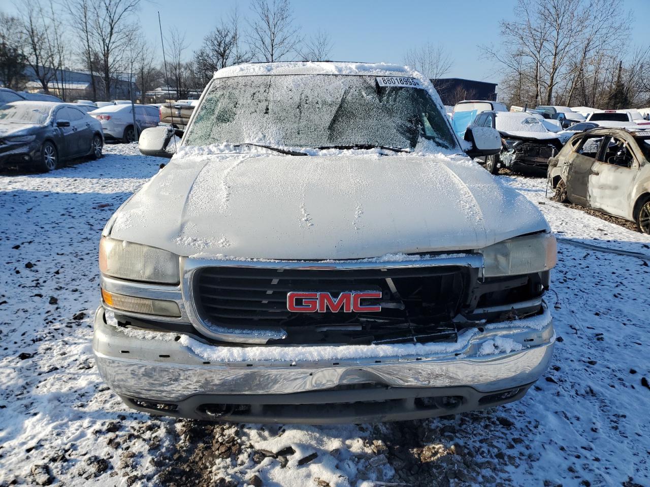 2000 GMC Yukon - Image 5