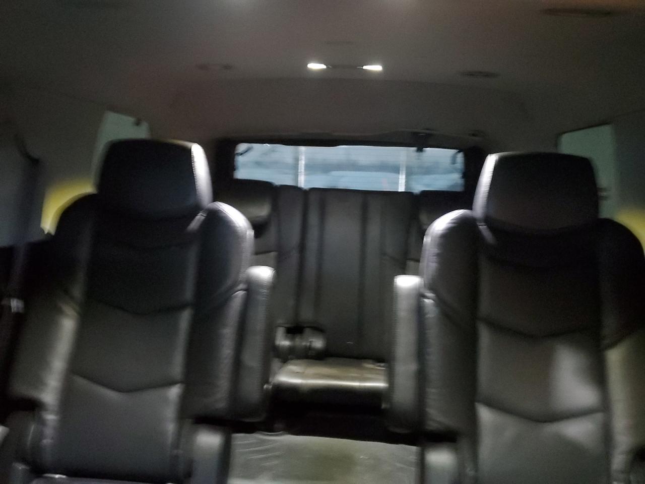2017 Cadillac Escalade - Image 10