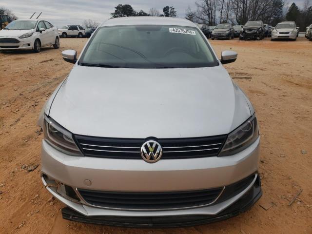  VOLKSWAGEN JETTA 2014 Srebrny