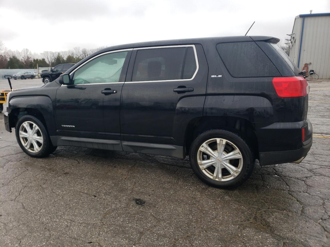 2017 GMC Terrain - Image 2