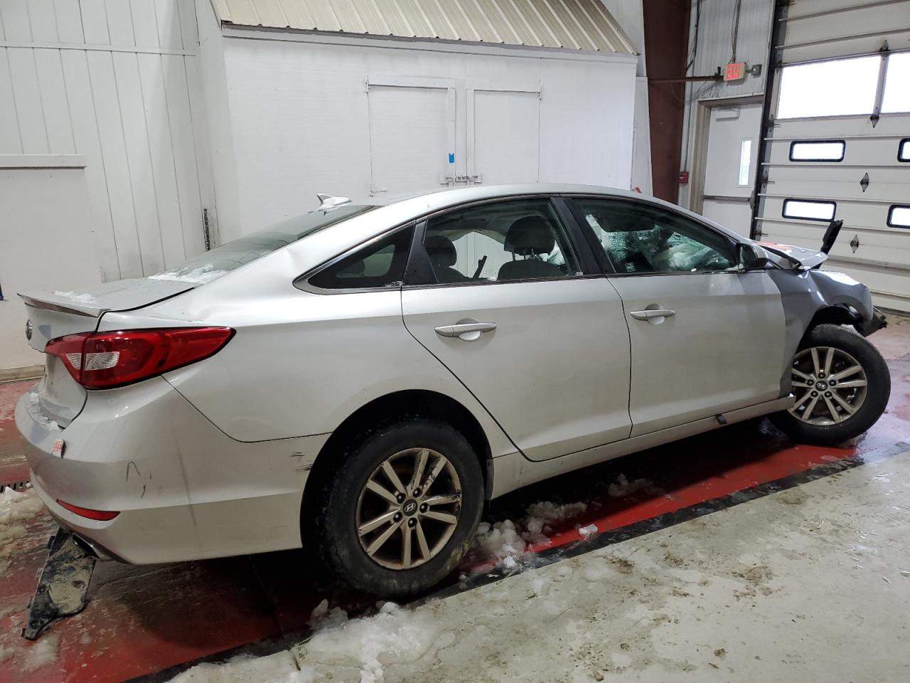 2015 Hyundai Sonata - Image 3