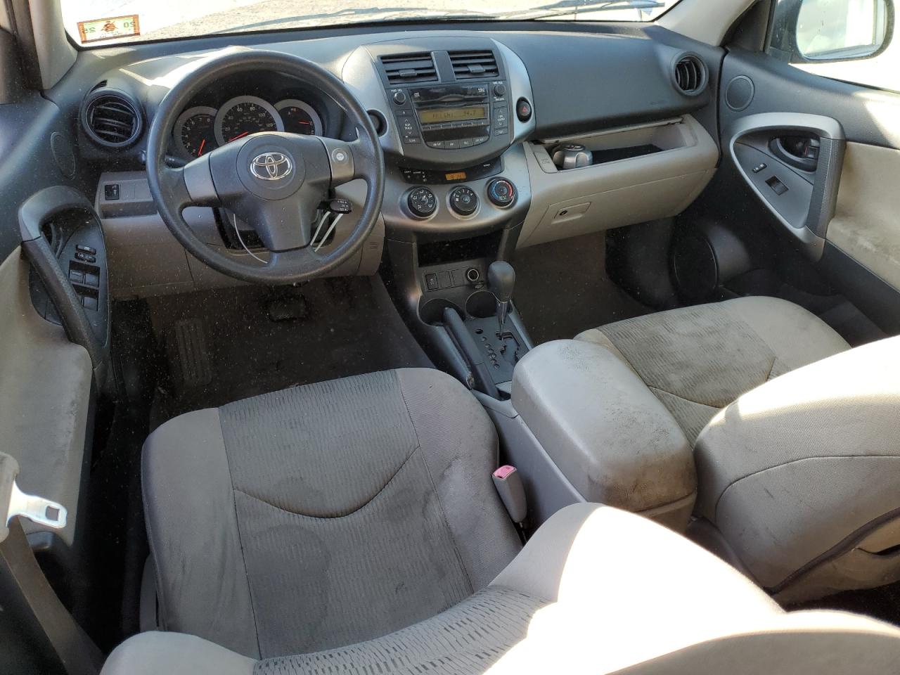 2010 Toyota RAV 4 - Image 8