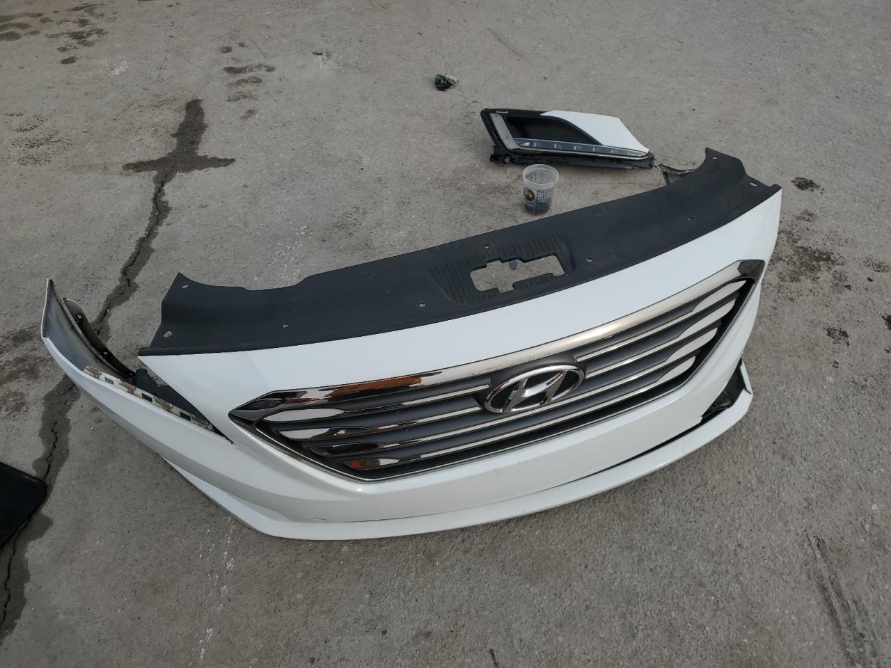 2015 Hyundai Sonata - Image 12