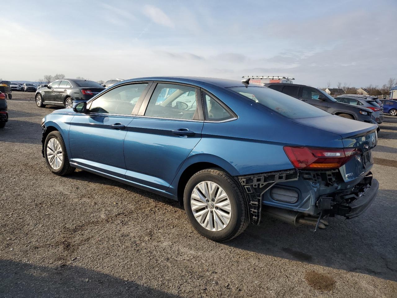 2019 Volkswagen Jetta - Image 2