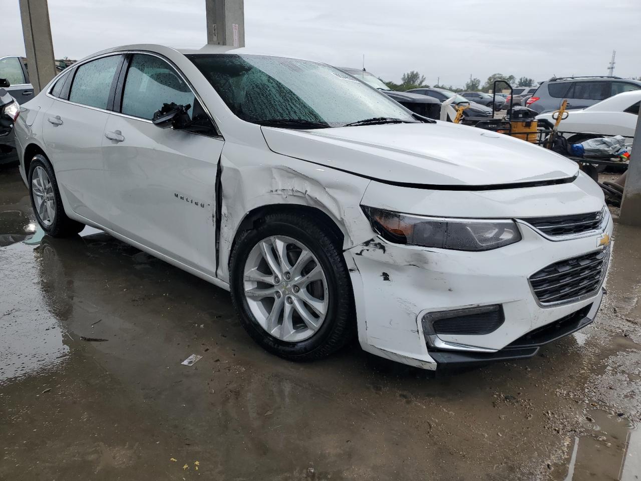 2018 Chevrolet Malibu - Image 4