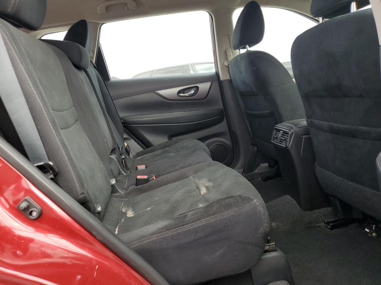 2016 Nissan Rogue - Image 11