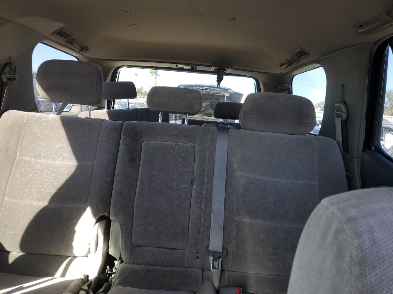 2002 Toyota Sequoia - Image 10