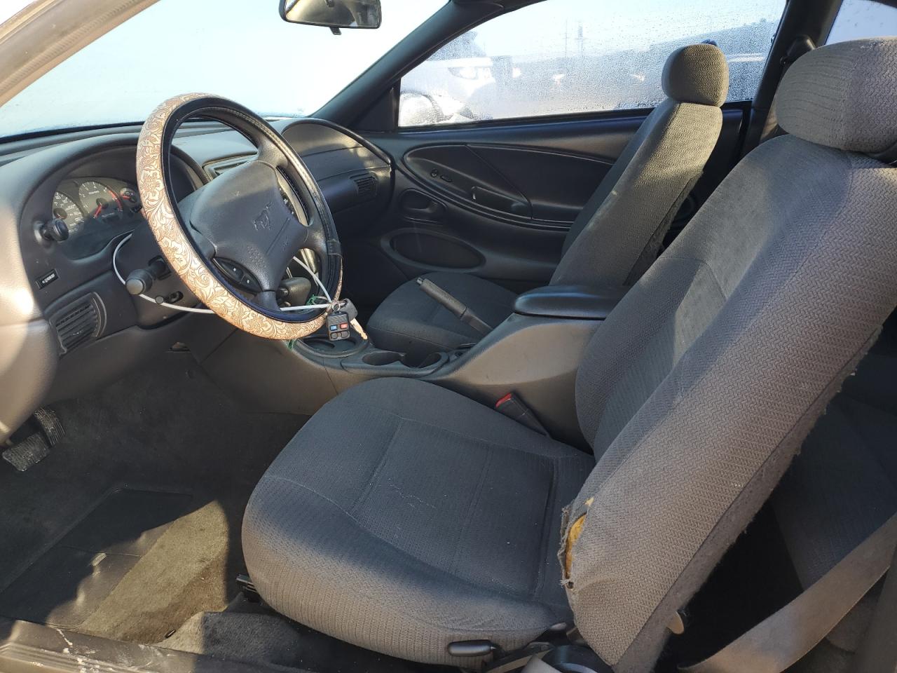 2000 Ford Mustang - Image 7
