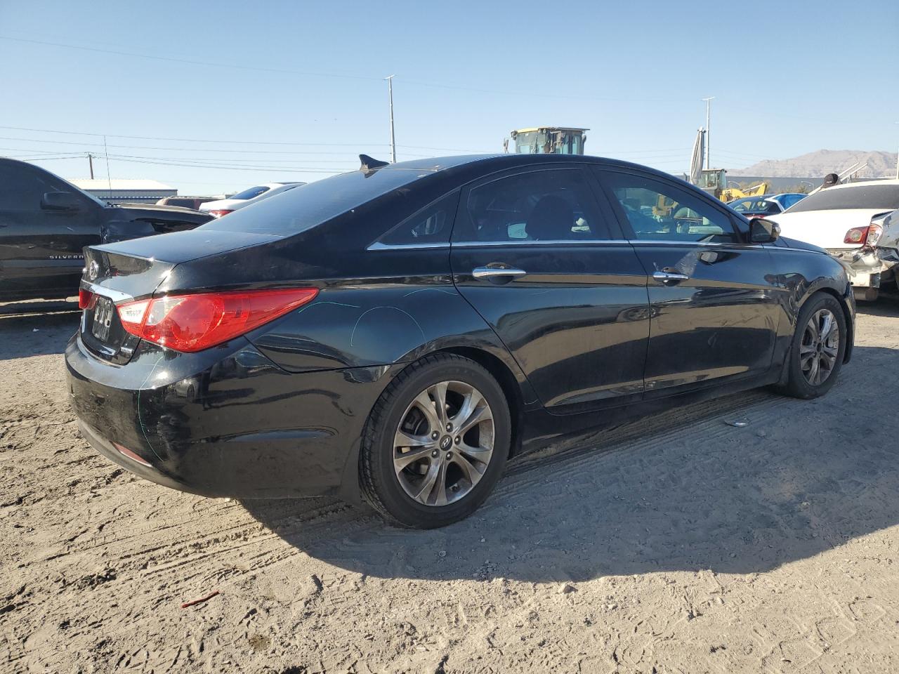 2011 Hyundai Sonata - Image 3