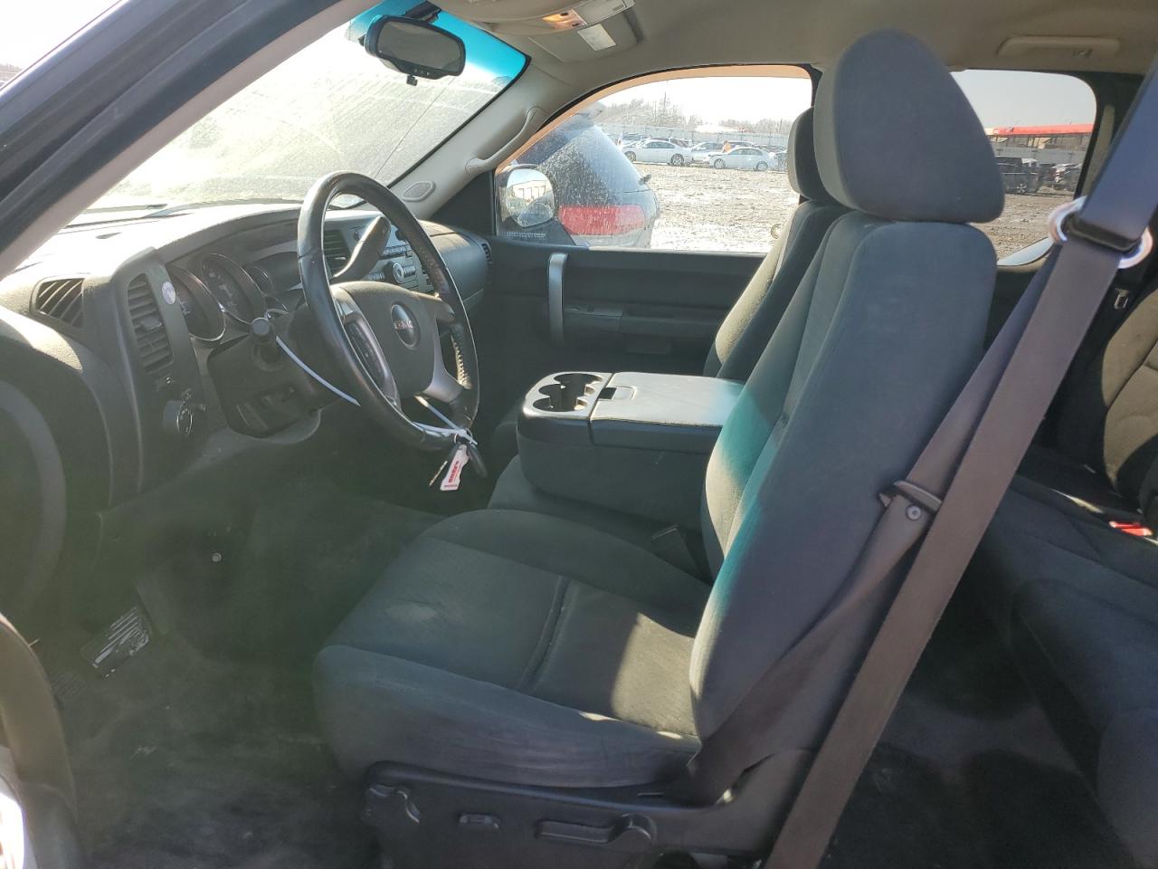 2009 GMC Sierra - Image 7