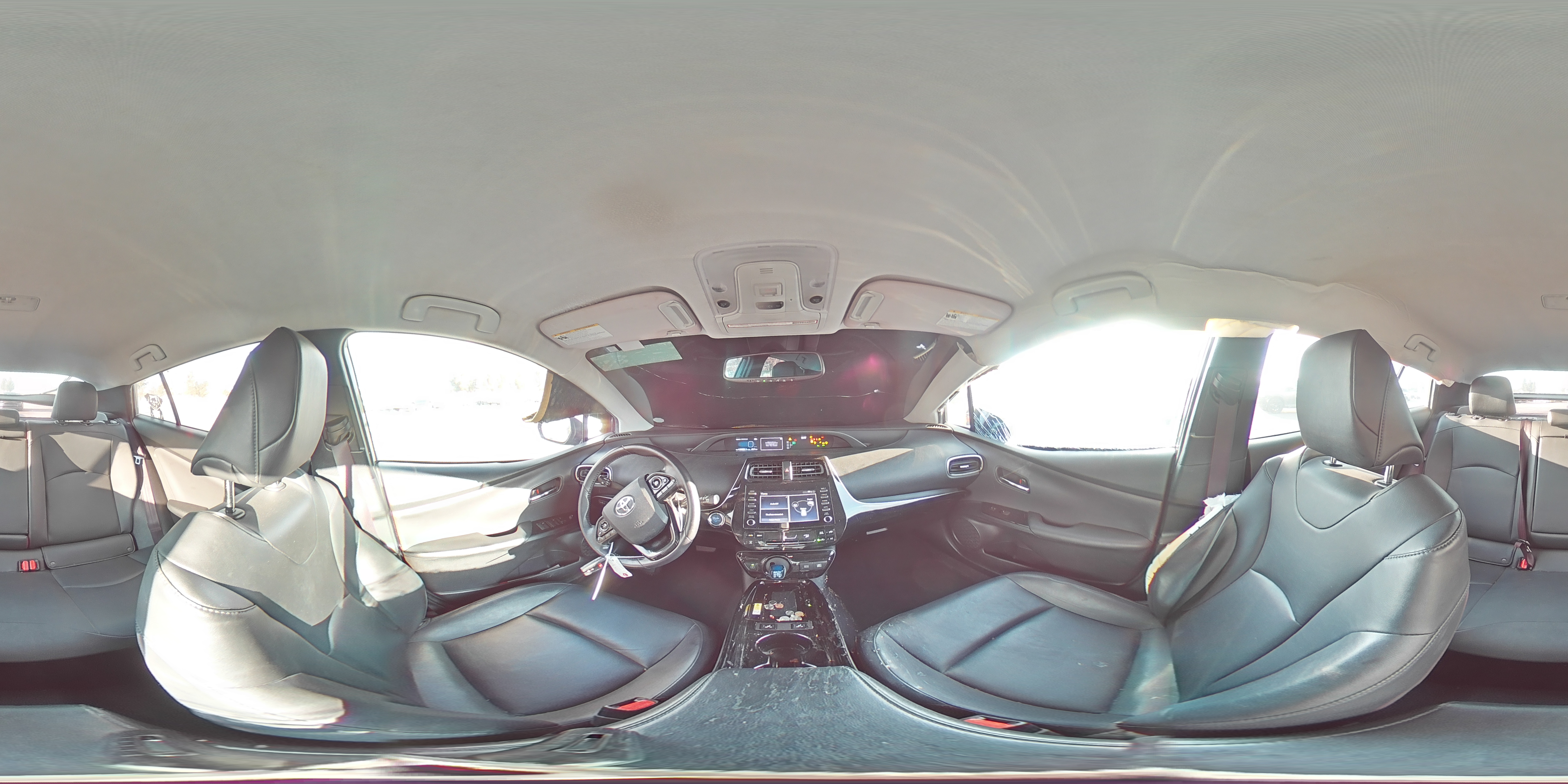 2020 Toyota Prius - Image 13