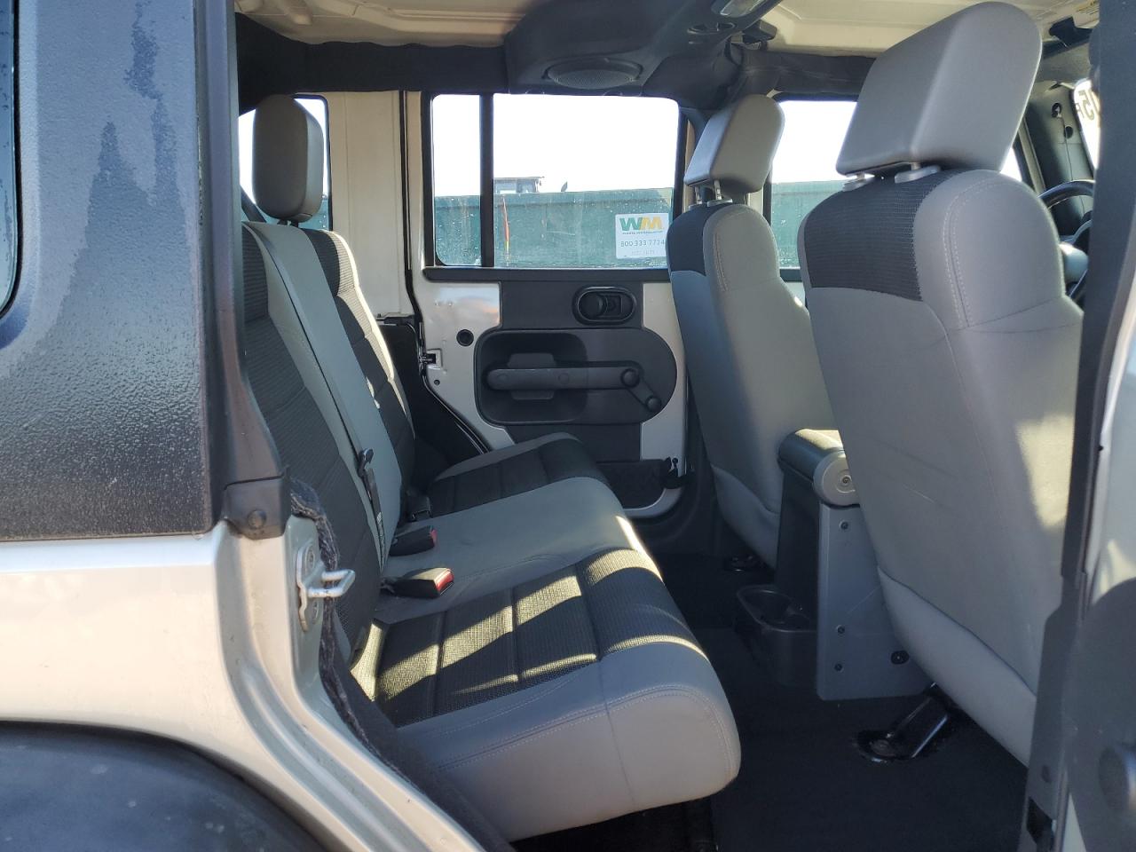2007 Jeep Wrangler - Image 11