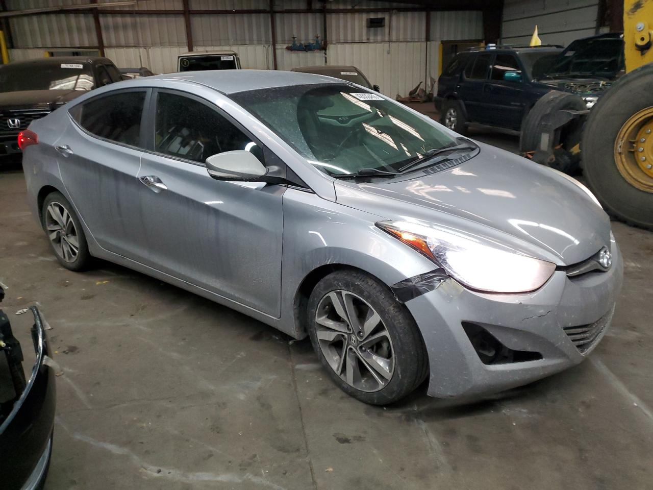 2016 Hyundai Elantra - Image 4