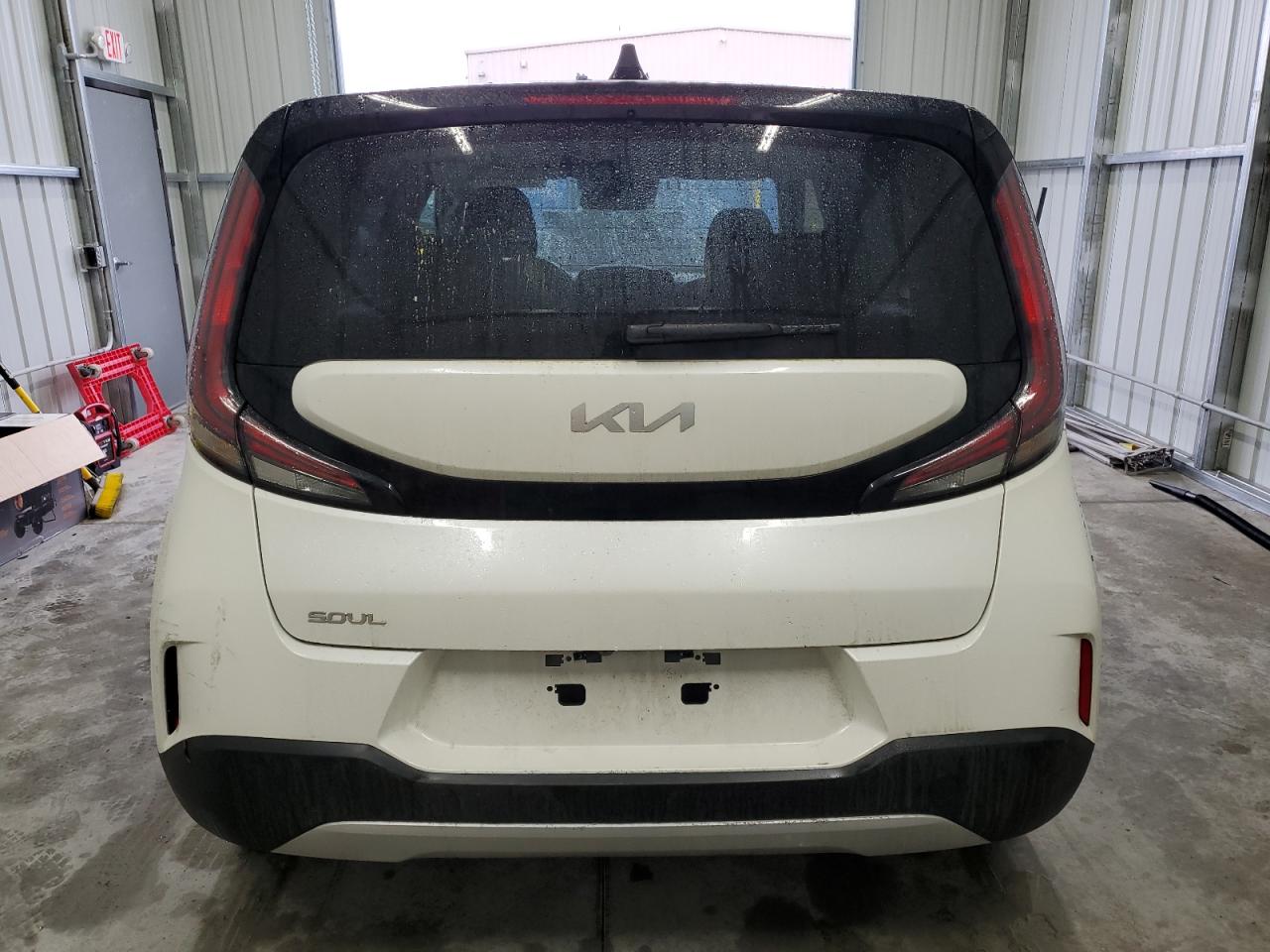 2023 Kia Soul - Image 6