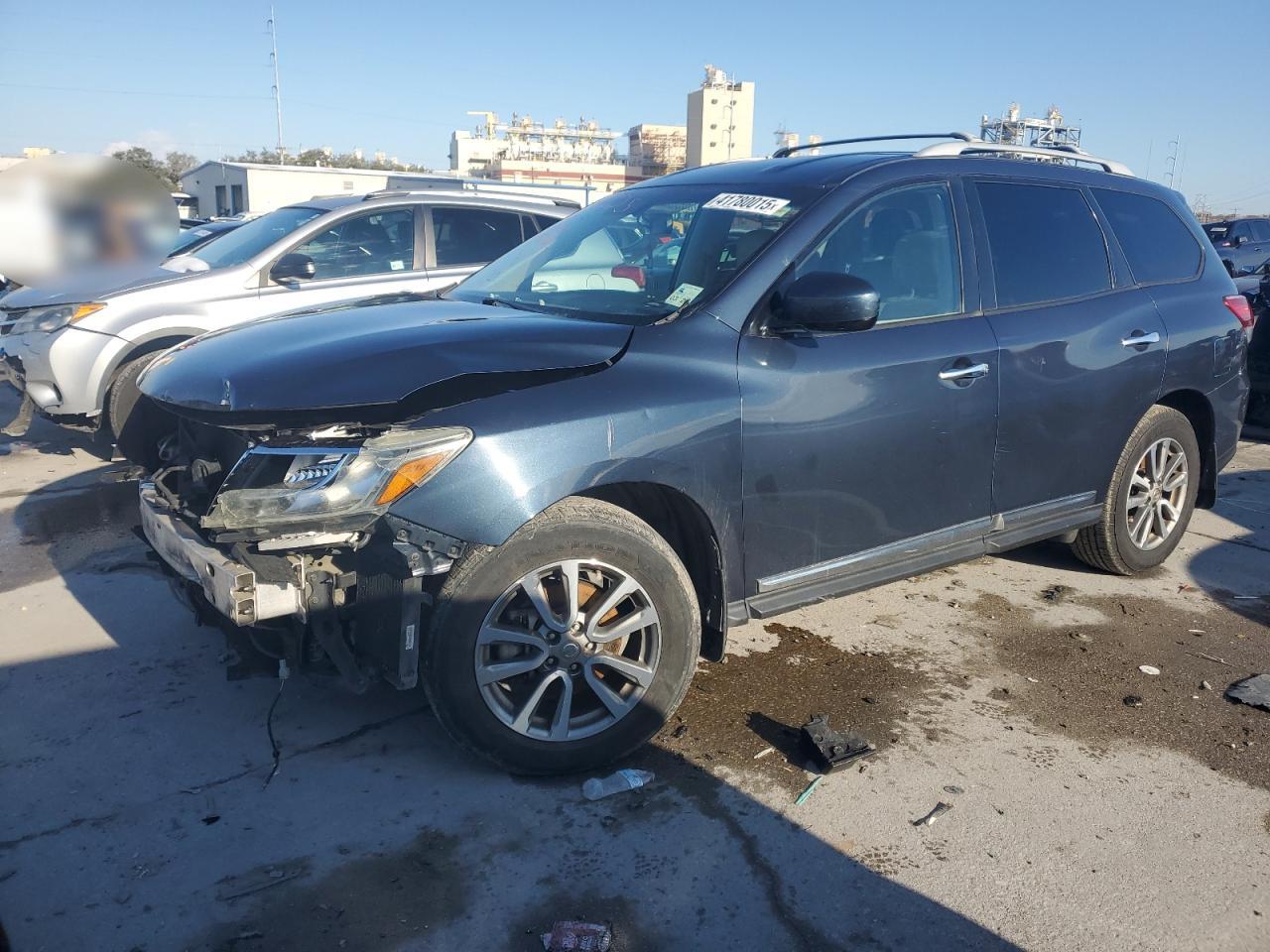 2016 Nissan Pathfinder - Image 1