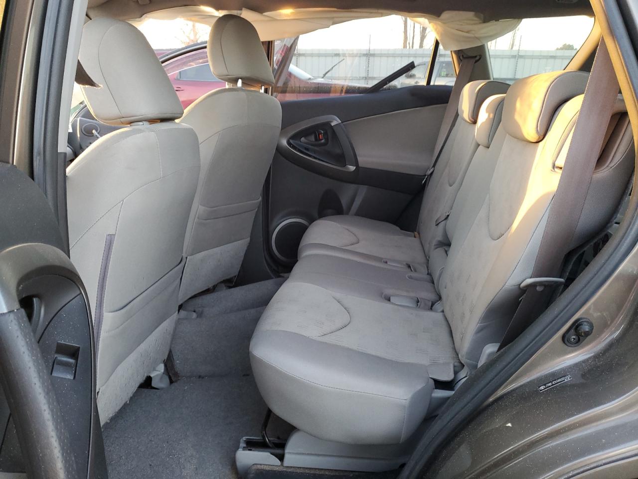 2010 Toyota RAV 4 - Image 10