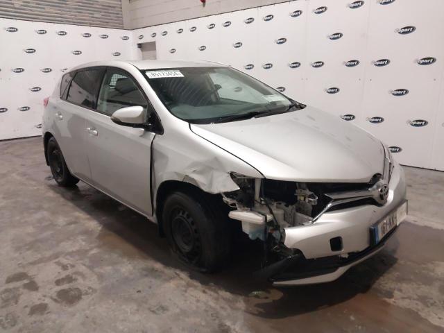 2016 TOYOTA AURIS 