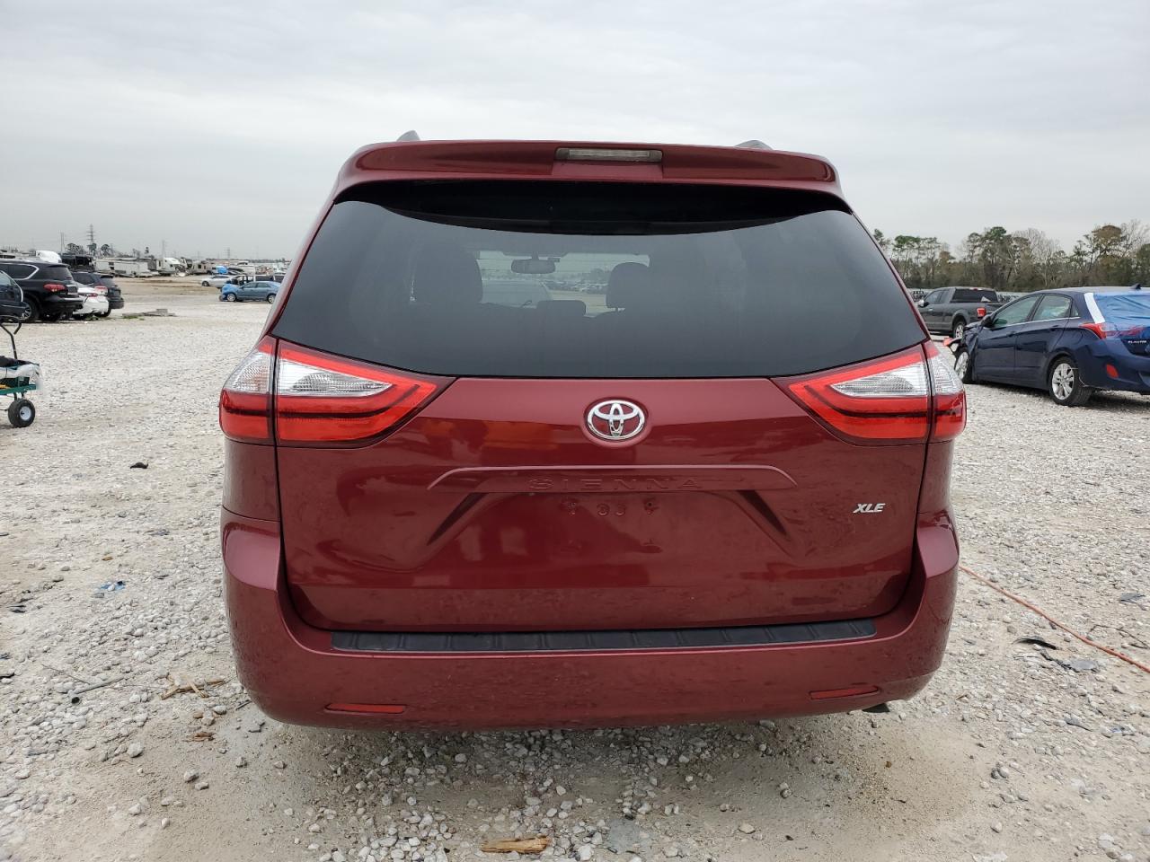 2017 Toyota Sienna Xle VIN: 5TDYZ3DC6HS815097 Lot: 87257794