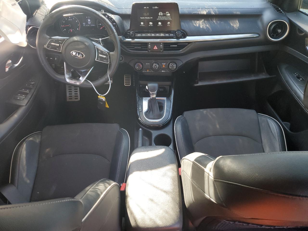 2021 Kia Forte - Image 8