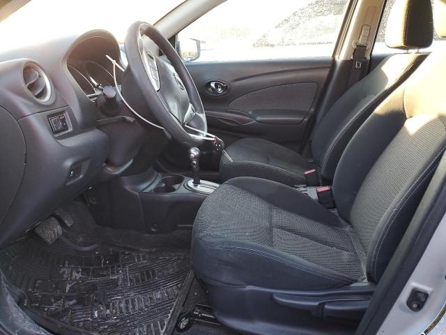  NISSAN VERSA 2016 Сріблястий