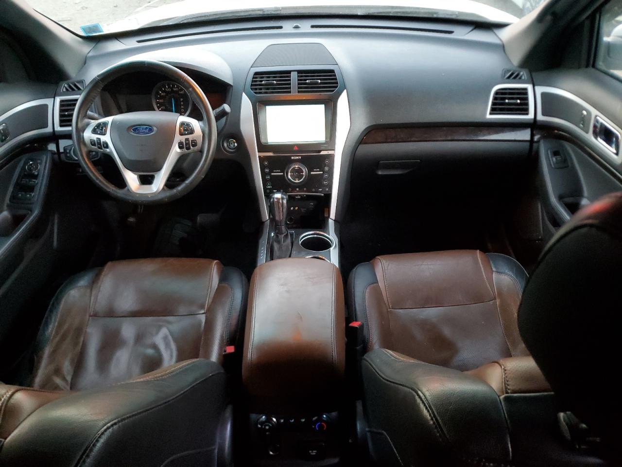 2011 Ford Explorer - Image 8