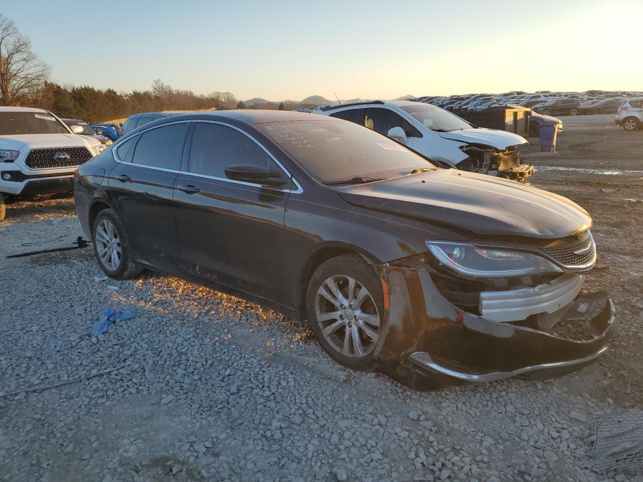 2015 Chrysler 200 - Image 4