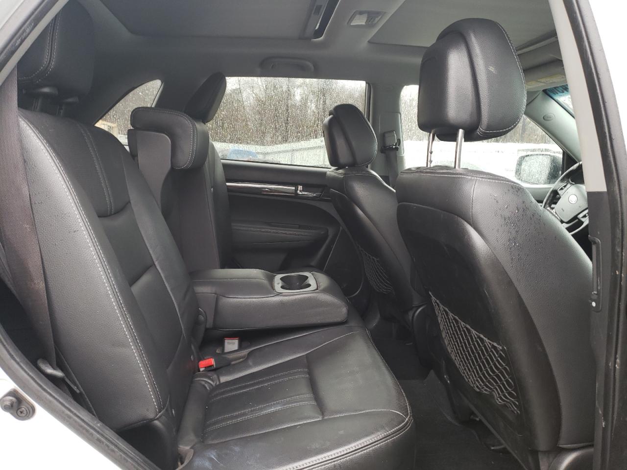 2013 Kia Sorento - Image 11
