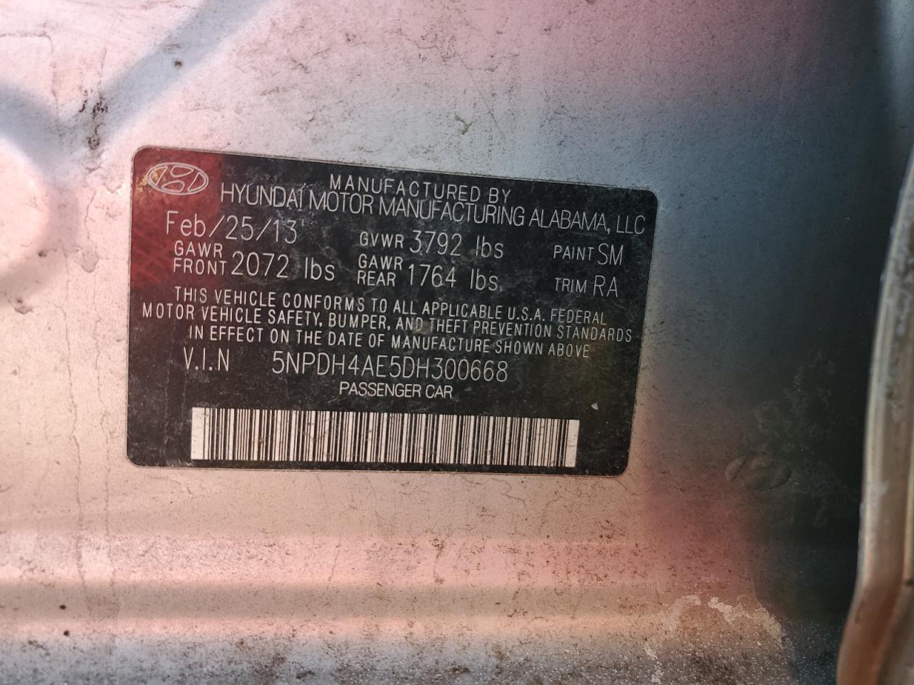 2013 Hyundai Elantra - Image 12