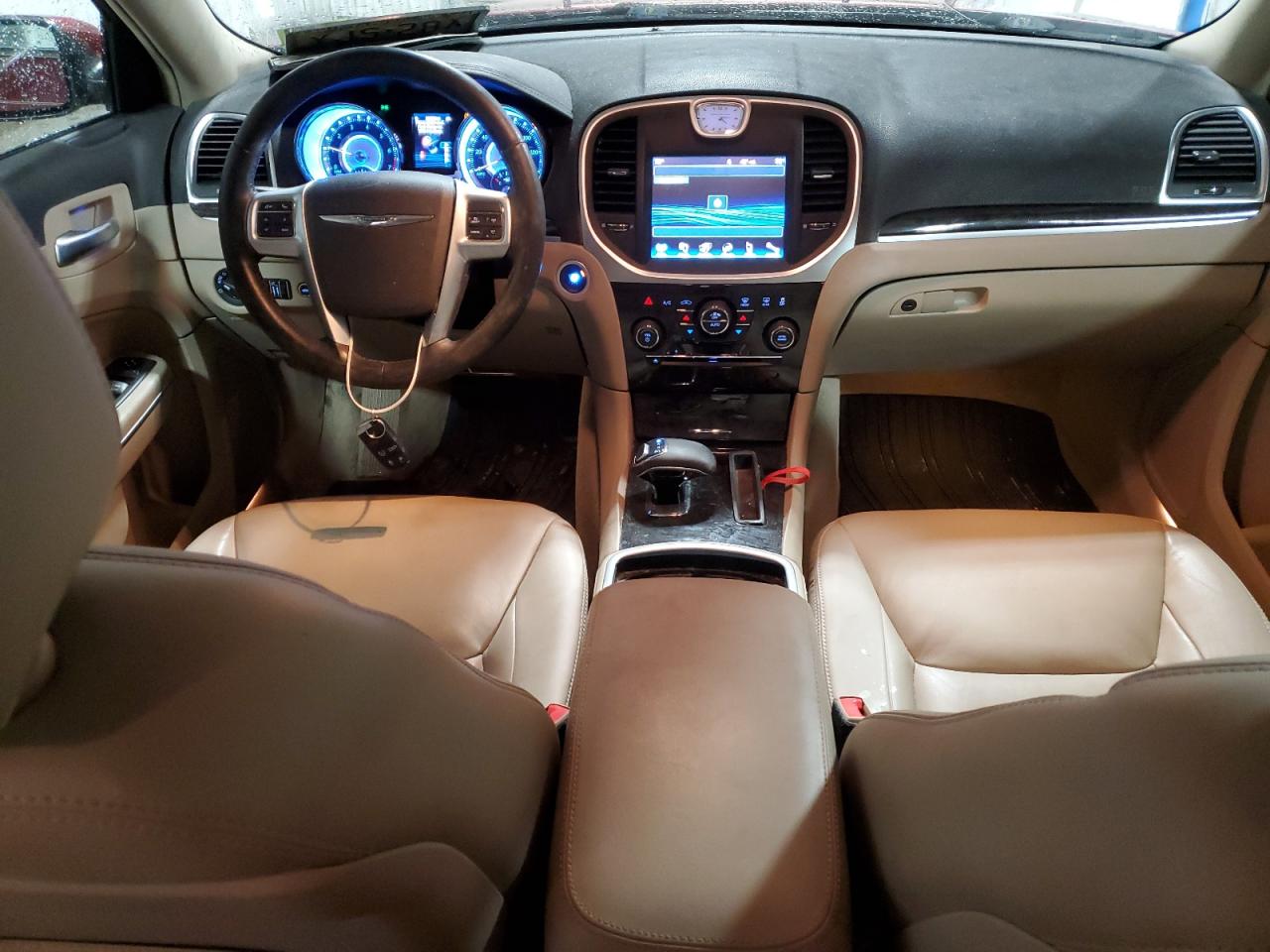2013 Chrysler 300 - Image 8