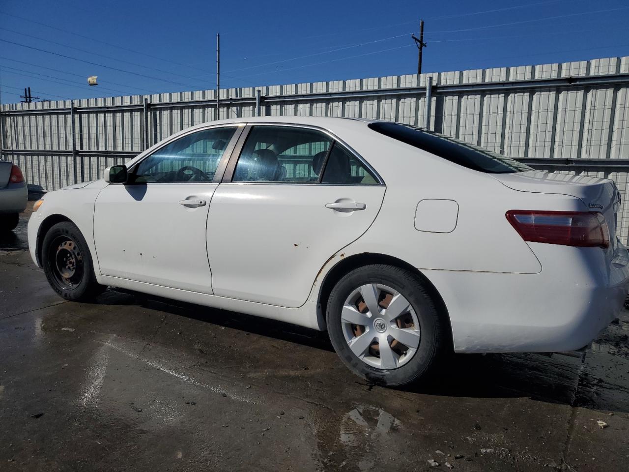 2009 Toyota Camry - Image 2