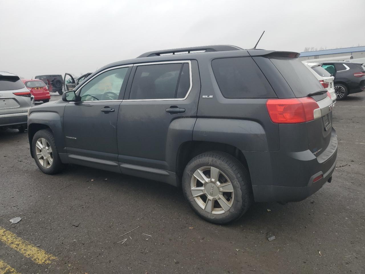 2013 GMC Terrain - Image 2