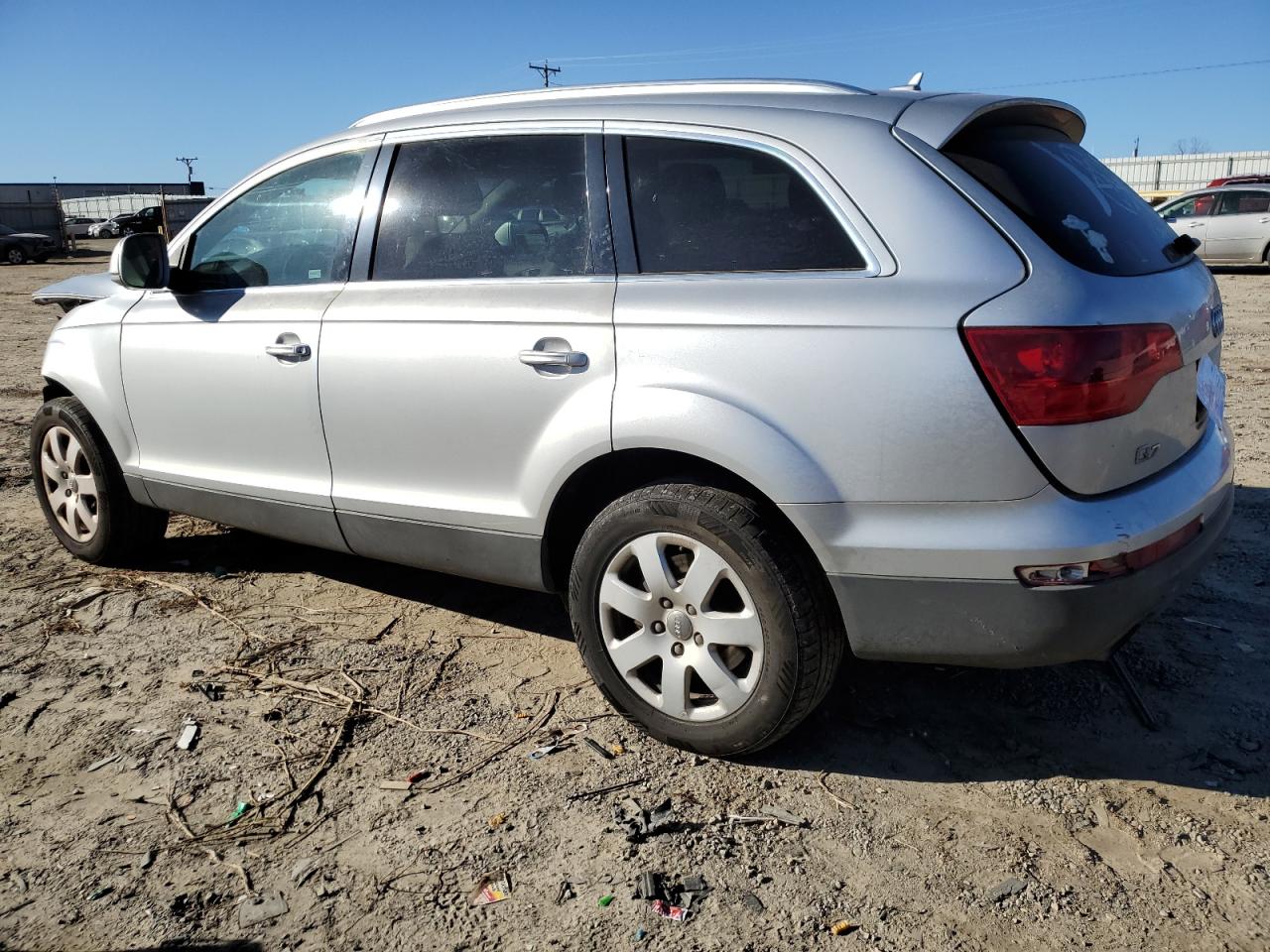 2007 Audi Q7 - Image 2