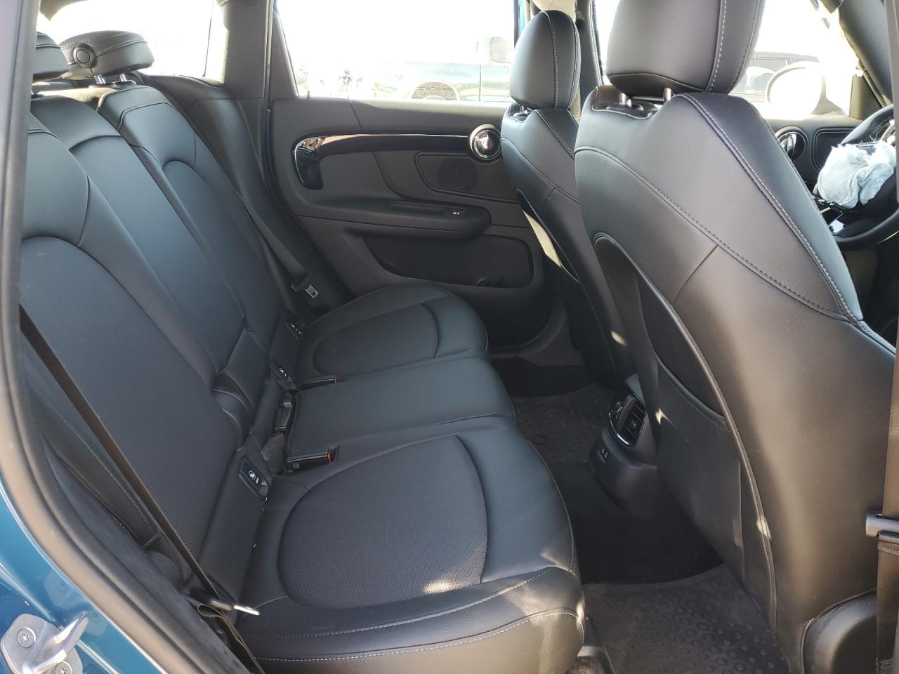2022 MINI Cooper - Image 11