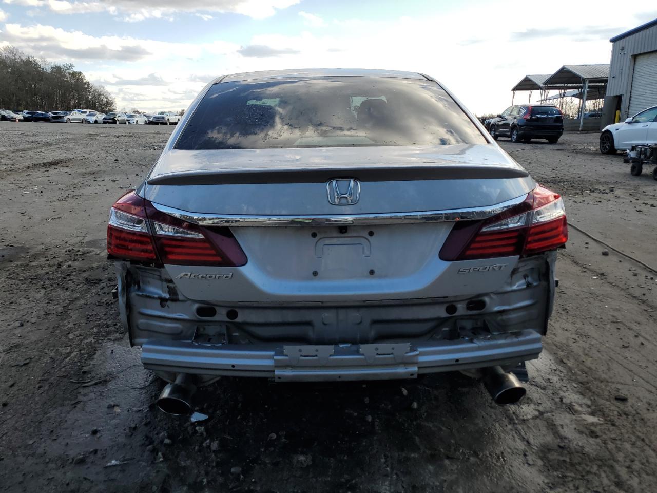 2016 Honda Accord - Image 6