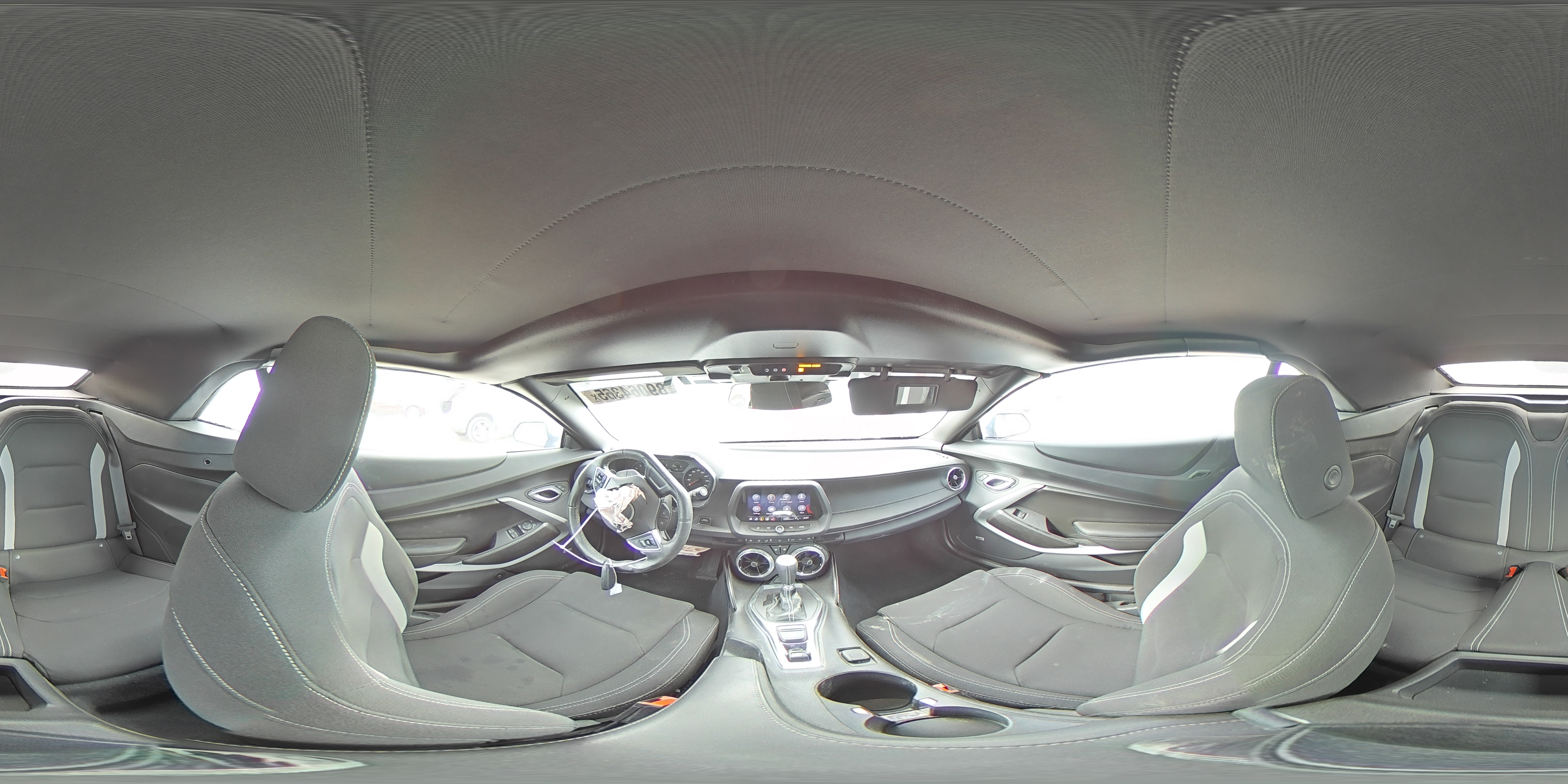 2023 Chevrolet Camaro - Image 15